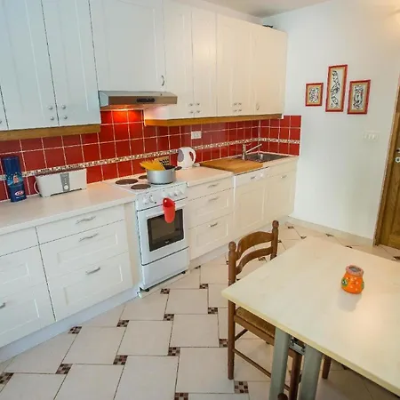 Apartment Moderne In Mit Garten Und Terrasse - B57089